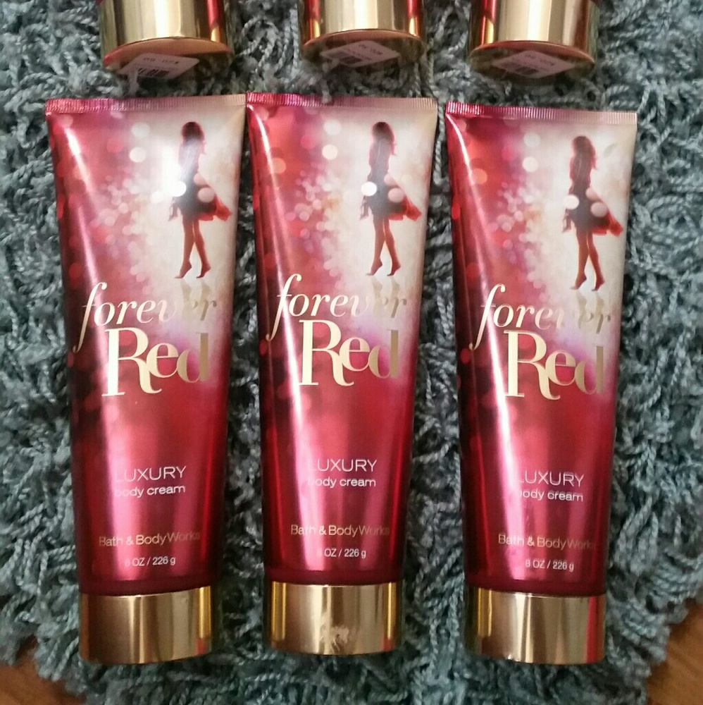 Bath and body works forever red